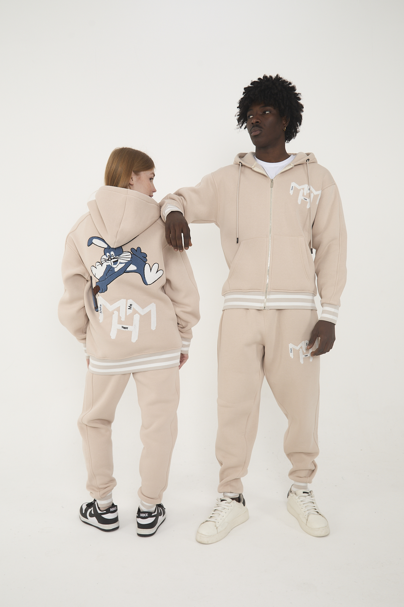 Make Me Happy Trainingspak | Trainingspak Compleet - Hoge Kwaliteit met 3D Borduring en Duurzame Bedrukking