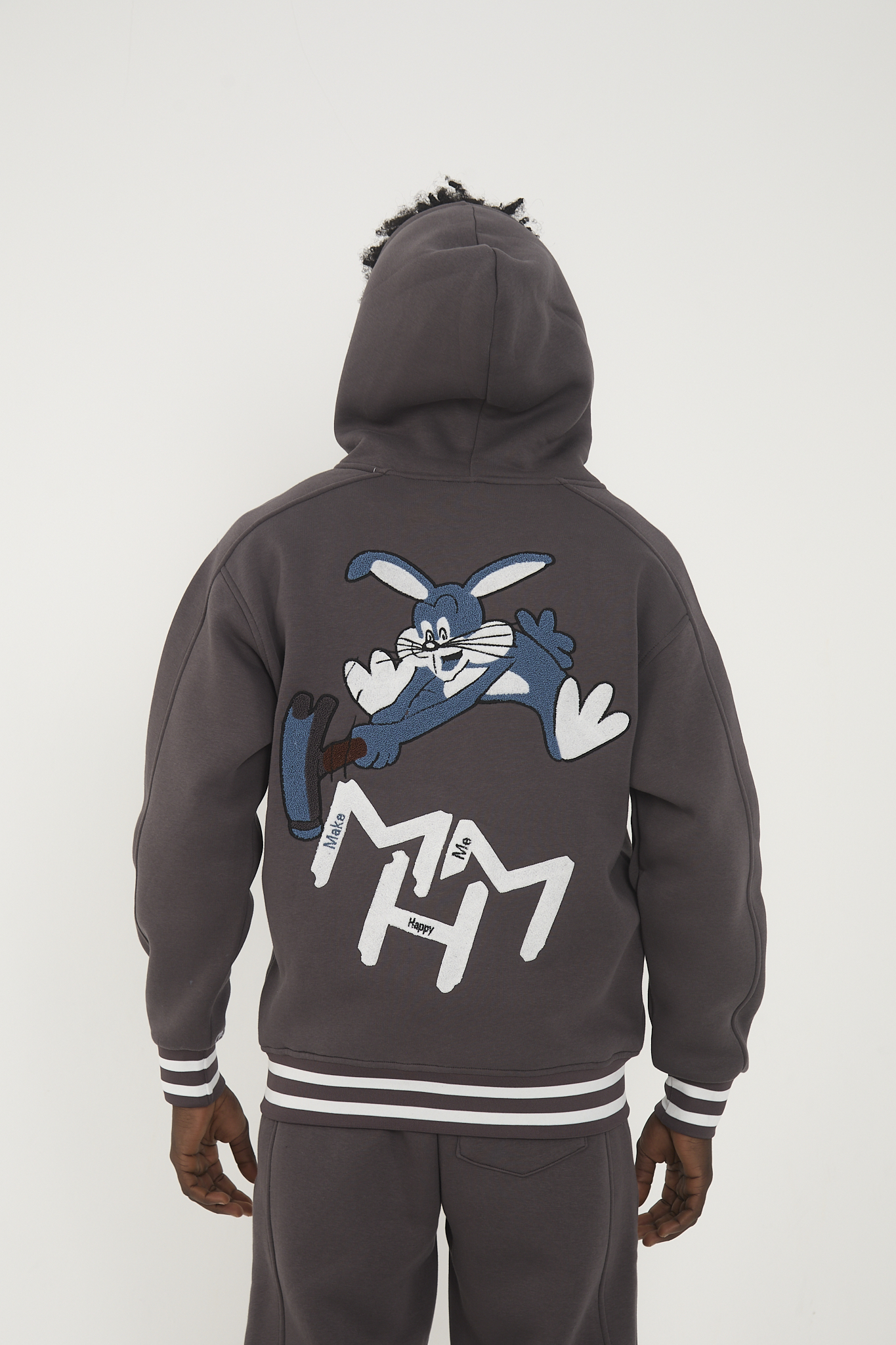 Make Me Happy Trainingspak | Trainingspak Compleet - Hoge Kwaliteit met 3D Borduring en Duurzame Bedrukking