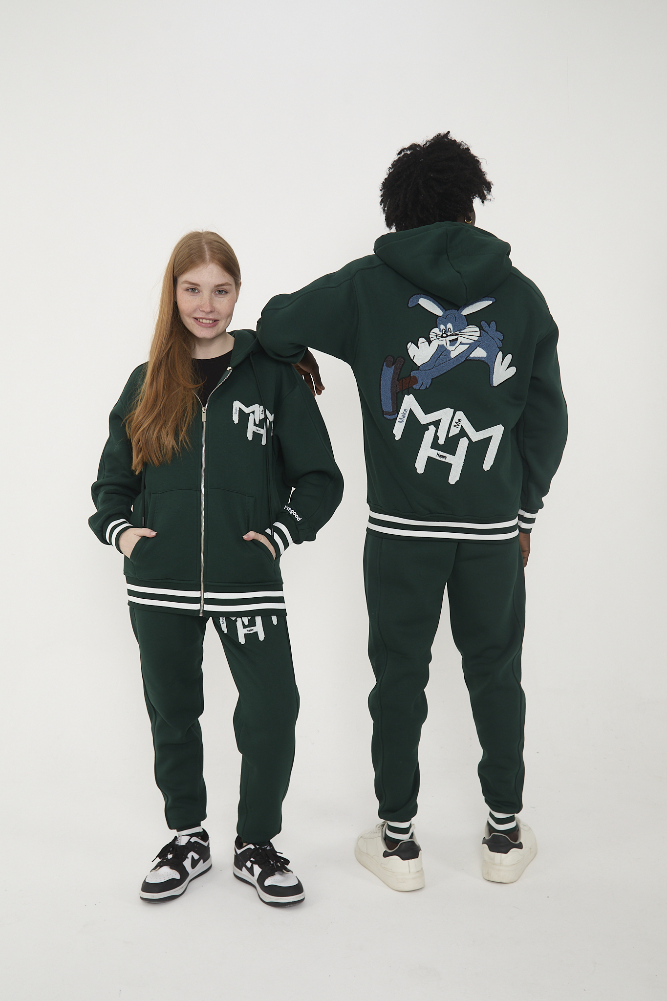 Make Me Happy Trainingspak | Trainingspak Compleet - Hoge Kwaliteit met 3D Borduring en Duurzame Bedrukking